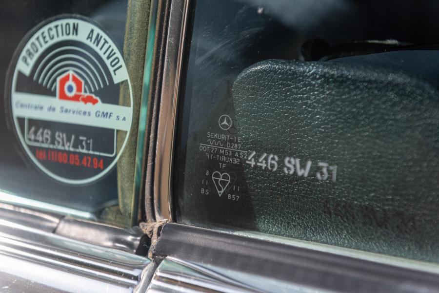 Детали экстерьера Mercedes-Benz 280 CE (C123) 1978 года  (EU) (фото 48 из 133)